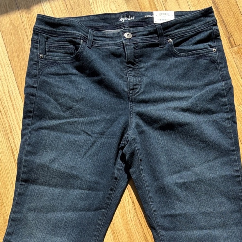 New with tags! Style & Co. Women's Straight Leg Jeans in Dark Blue | 14P